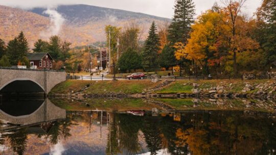 Quels sont les plus beaux villages à découvrir sur la Route des Lacs ?